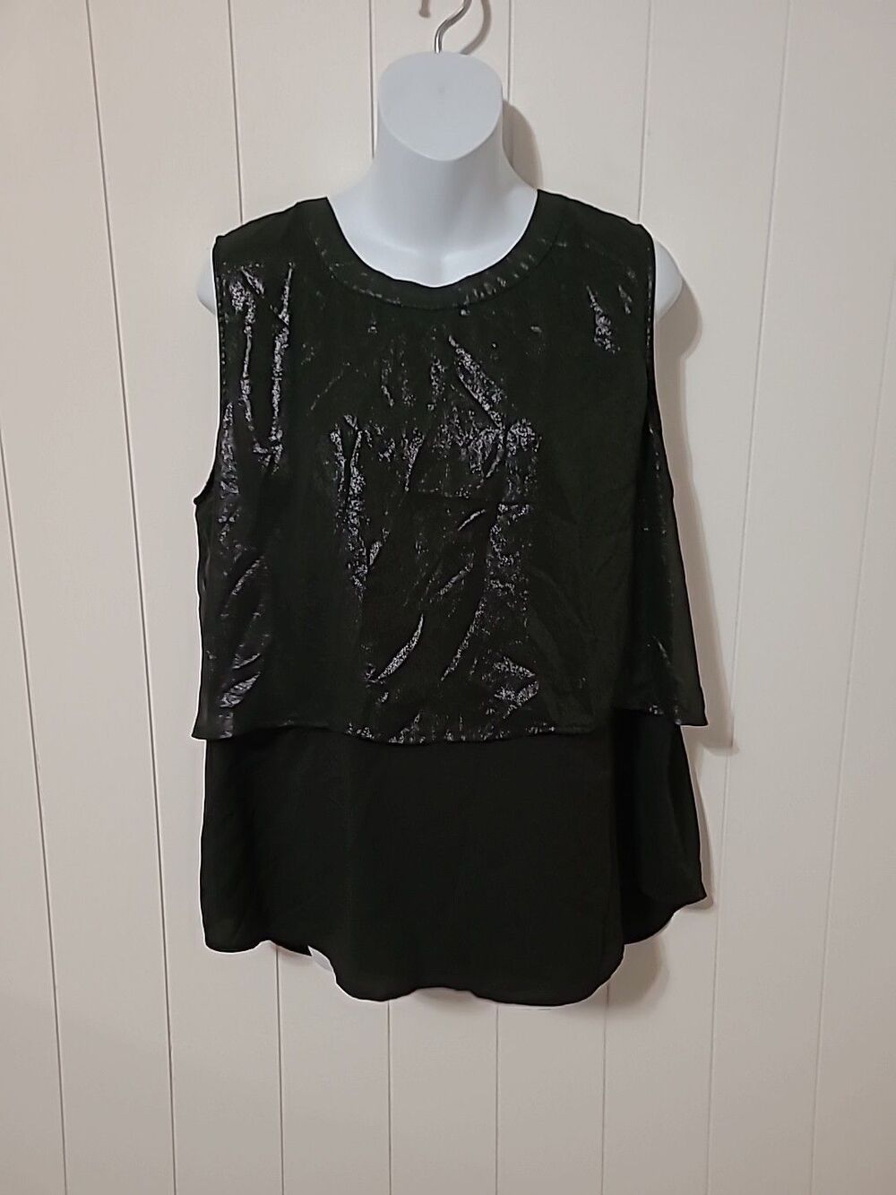 Womens Y2K Black Top Size XL Tiered Metallic Gothic Sleeveless Shimmer